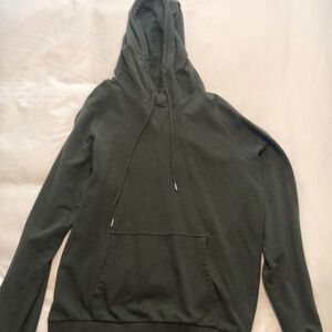 Large men’s green hoodie from Taylrd
